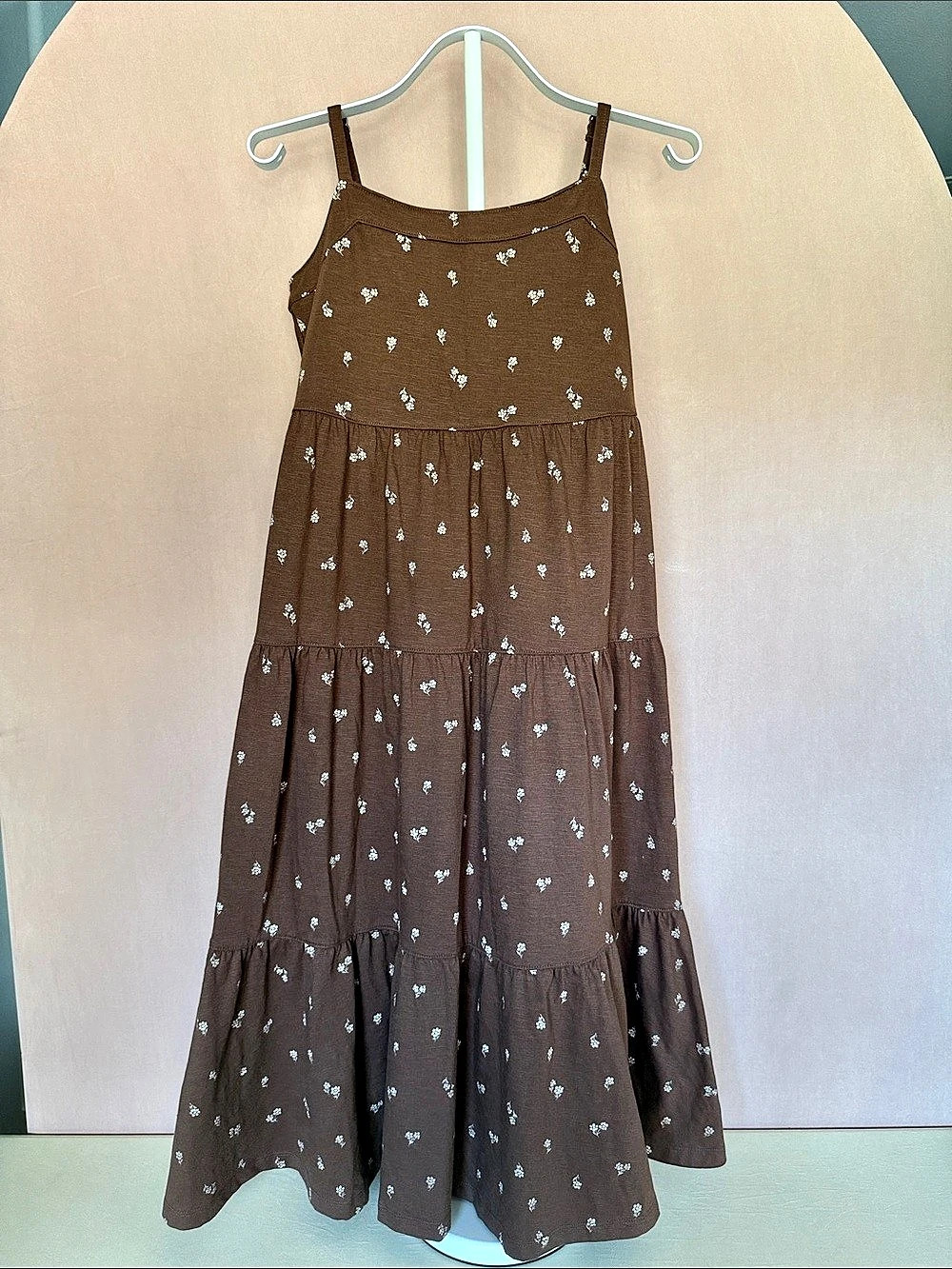 SO Tiered Maxi Dress Floral Brown & White Size Medium